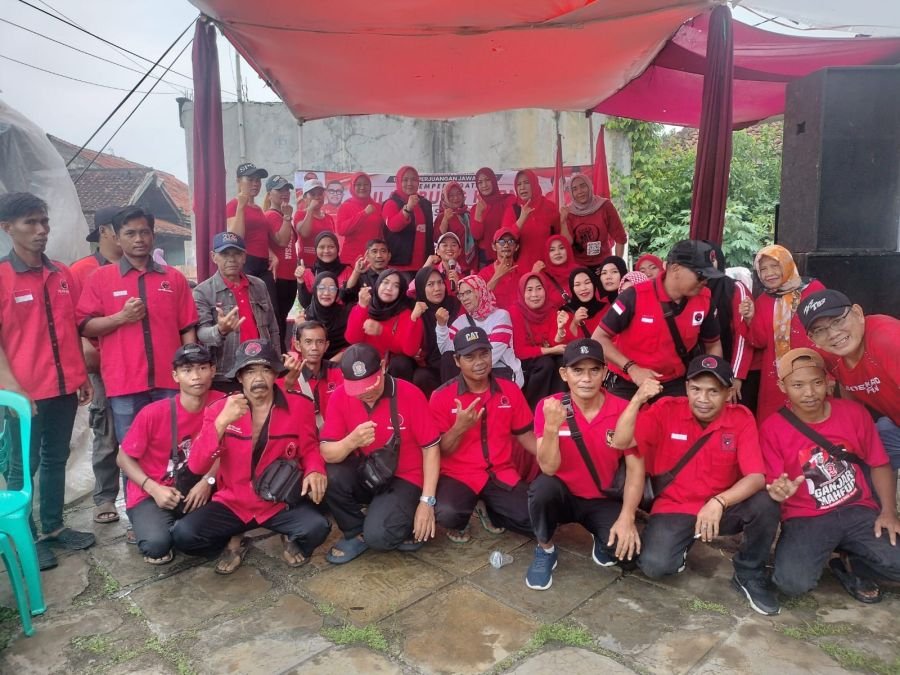 PAC PDI-P Pasawahan Gelar Peringatan Bulan Bung Karno, Bagikan SK Pengurus PAC & Anak Ranting