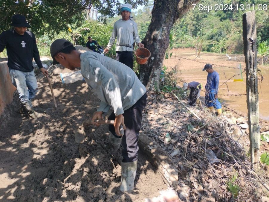 Pembangunan TPT Program Dana Desa, Pemdes Salem Utamakan Swadaya Masyarakat