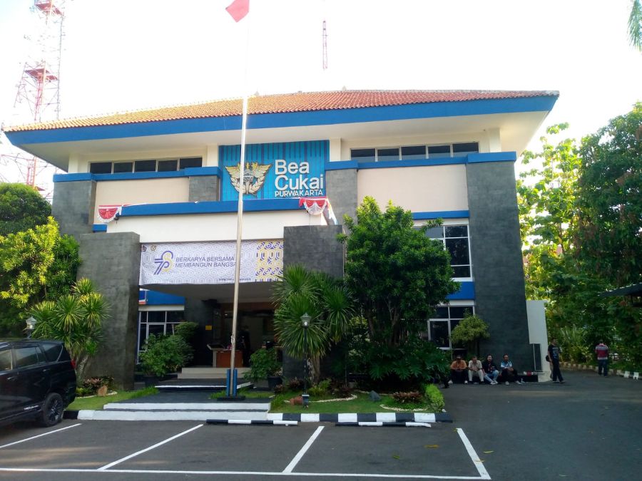 Pimpinan Beserta Jajaran Gelar Apel Khusus Peringati Hari Jadi Bea Dan Cukai Purwakarta Ke -78