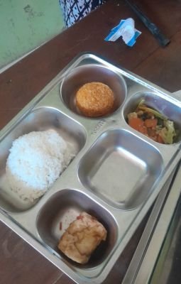 Menu MBG SMAN Rogojampi Dikeluhkan, Formasi: Ada Permainan Anggaran?